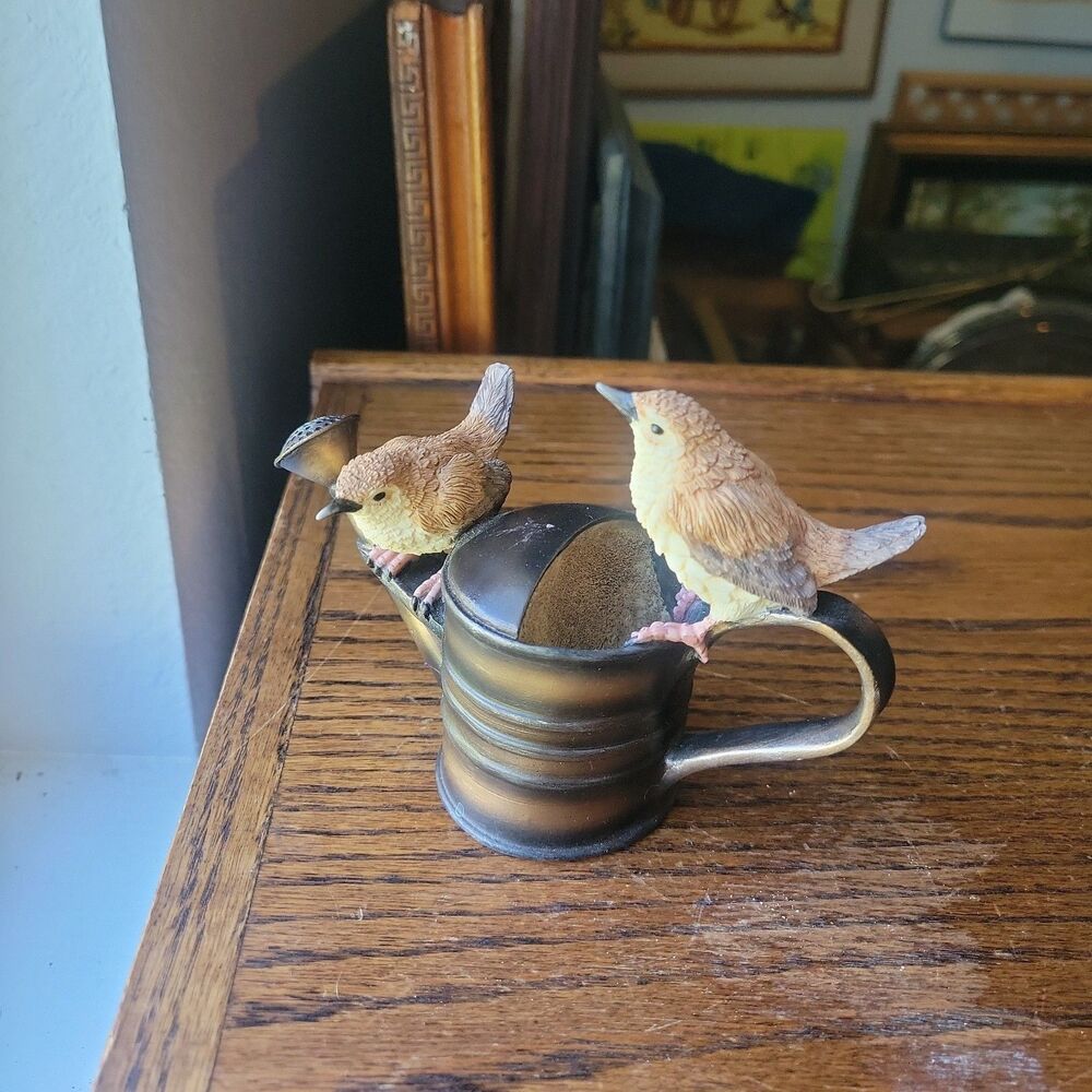 The Leonardo Collection Garden Birds Figurine on a watering can Cottage Grandma